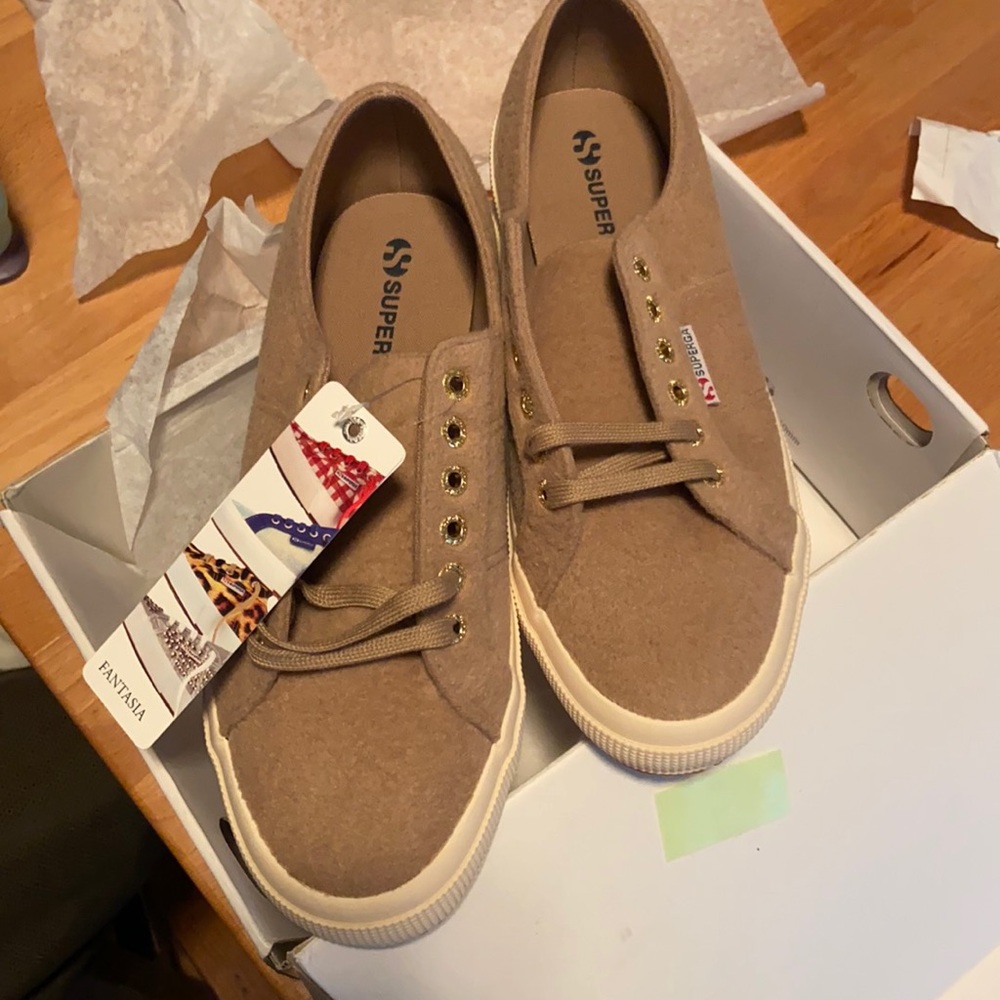 NIB Camel-colored wool Superga EU Sz 41.5 /US 10